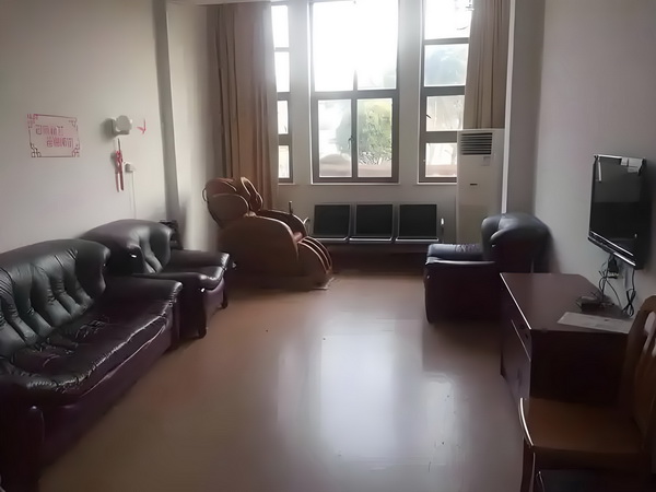 大记者